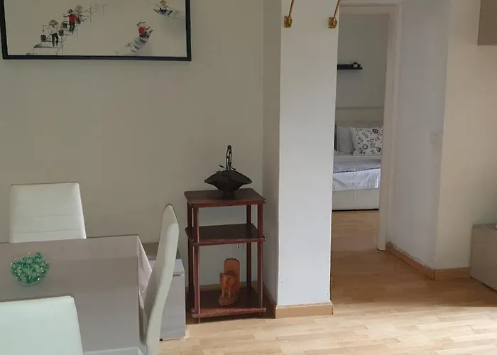 Colosseo S 1 Floor Apartment *